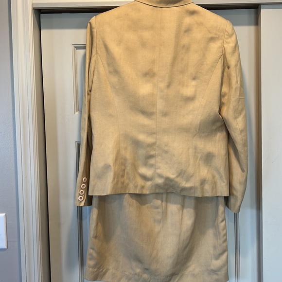 Vintage Silk and Linen Chelsea Cambell tan suit jacket and skirt - Picture 2 of 16